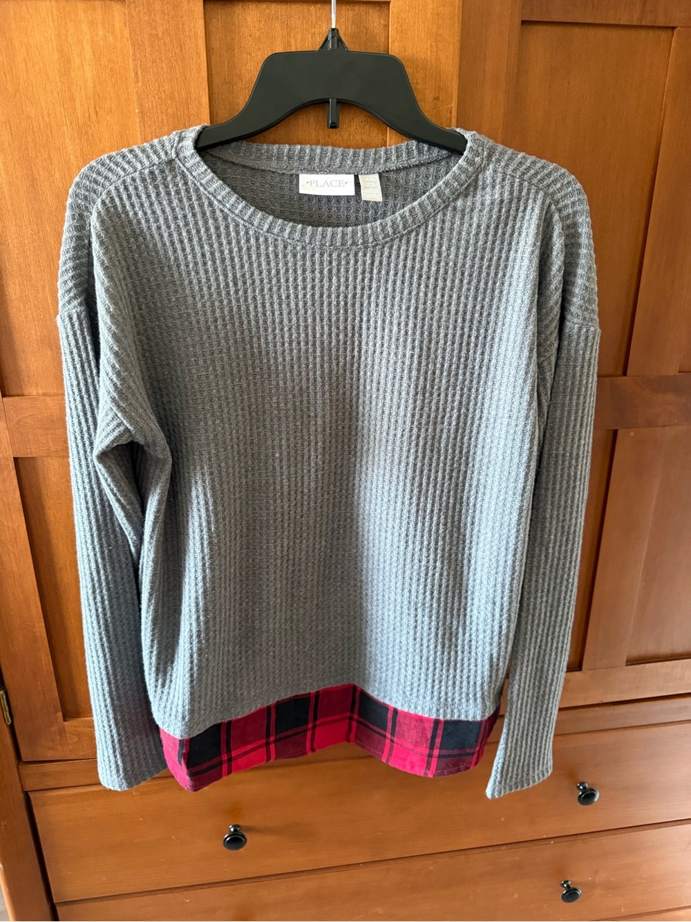 🩷Place🩷 gray waffle knit sweater with red/black buffalo plaid hem